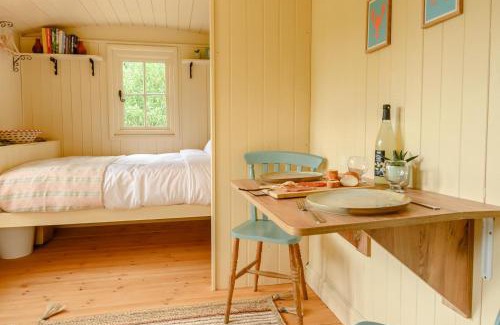 Deepdale Haus | The Orchard Hut