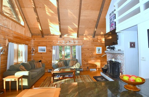 Berkeley Springs Kabine | The Outlook - A Majestic View!