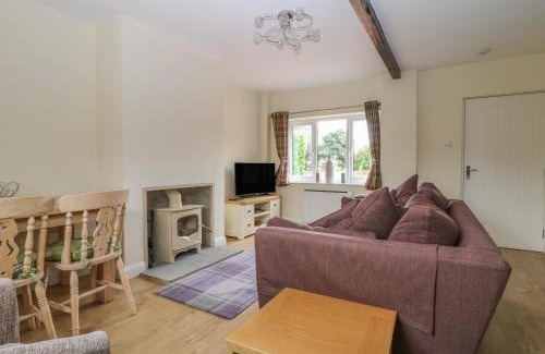 Storwood Haus | The Paddock