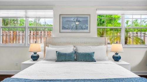 Southside Villa | The Palms at El Cid