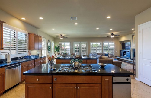 Indio Haus | Coachella, StageCoach, Golf, Tennis / Private Desert Oasis: Pool & Spa