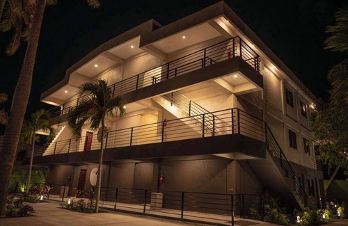 King's Park Villa | The Palms - Two Bedroom Suite