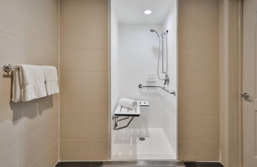 Stroudsburg Hotel | The Penn Stroud, Stroudsburg - Poconos, an Ascend Collection Hotel