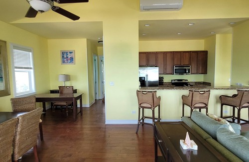 Salt Pond Kabine | The Penthouse Suite Sunset Views Long Island Harbour Club