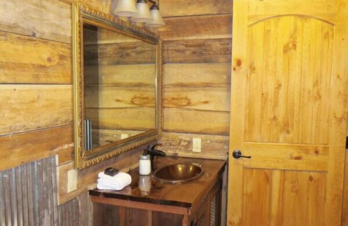 Hardin County Haus | The Pine Ridge Home by Garden of the Gods in the Shawnee National Forest