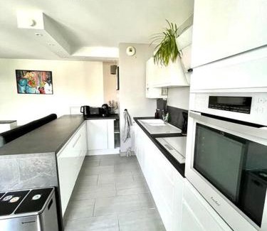 Serris Wohnung | The Place To Be - à 5 min de Disneyland Paris