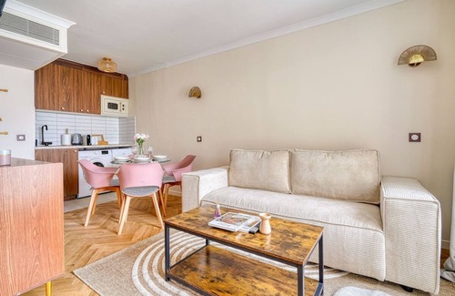 Faubourg de l'Arche Wohnung | The Place To Be Paris Def-Apartment-Balkon-Eigenes Badezimmer