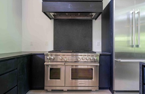 Ellijay Haus | The Playground- NEW modern luxury home on creek!