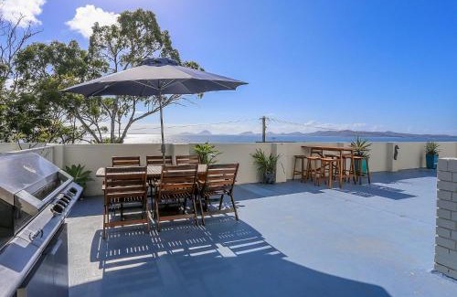 Soldiers Point Wohnung | The Point 10, 5-7 Mitchell St - stunning water views