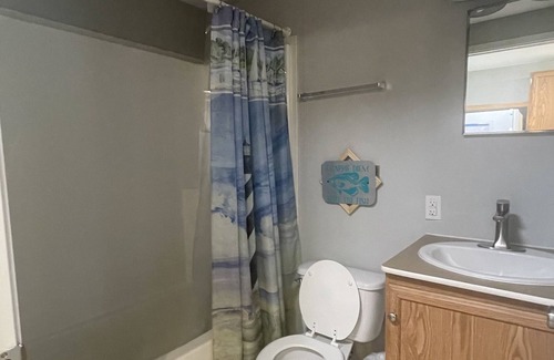 Dandridge Hütte | The Pontoon! Family-friendly tiny Cottage overlooking lake cove!