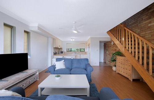 Auchenflower Wohnung | The Poolside Perch - A Breezy Balcony Gem