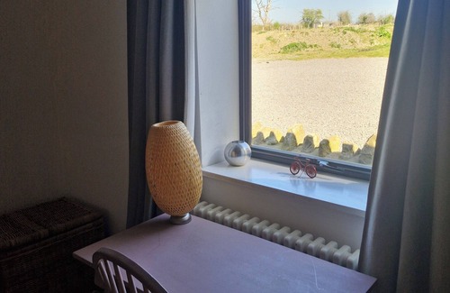 West Pennard Hütte | The Potting Shed - Dog Friendly Cottage with Fields to Roam near Glastonbury