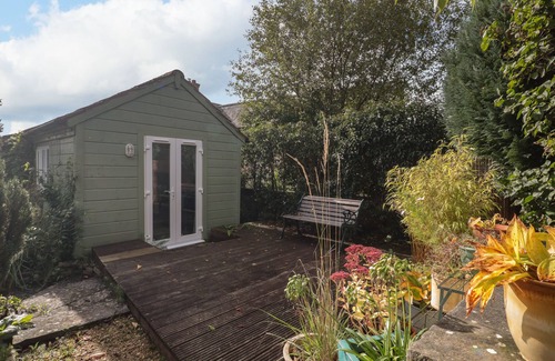 Langport Hütte | THE POTTING SHED, romantic, character holiday cottage in Langport