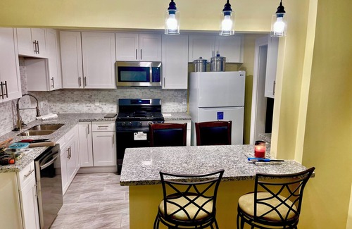 Monticello Hütte | The Price Cottage - Originally the carriage house for the Price home nnnnnnnn