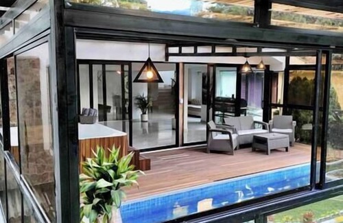 Lalinde Villa | The Provenza Mansion by Lleras Park in El Poblado