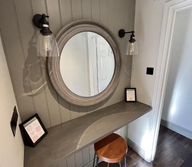 Woodstock Hotel | The Punchbowl Inn