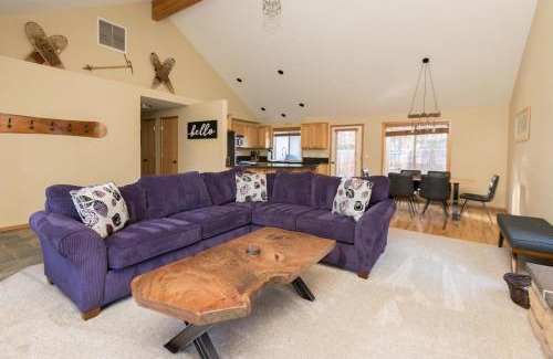 Southwest Bend Haus | The Quails Nest