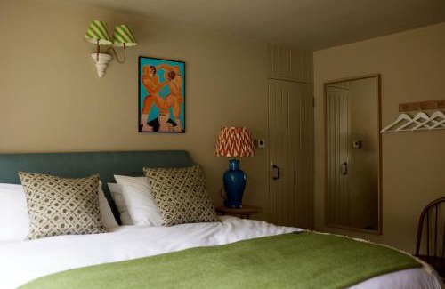 Broad Chalke Hotel | The Queen's Head