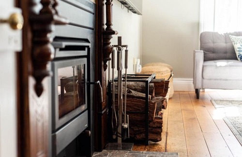 Stanthorpe Haus | The Ranch-pool Table, Table Tennis, Firepit, Piano