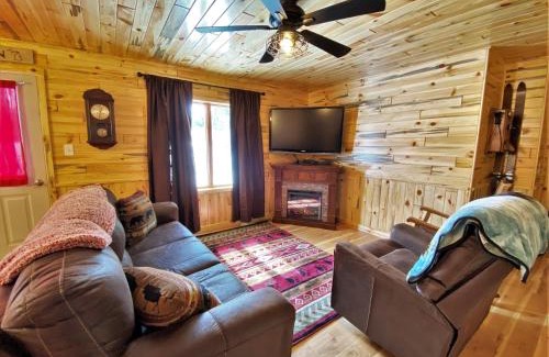 St Ignace Haus | The Red Pine