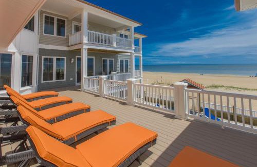 Sandbridge Haus | The Regency Royale