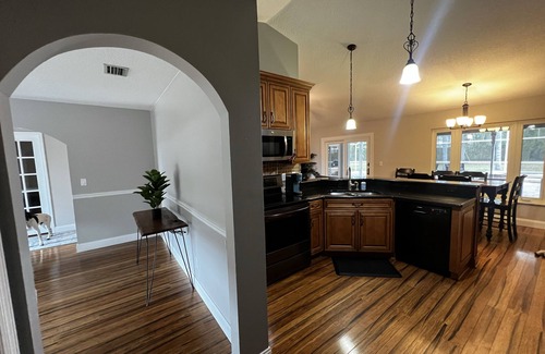 Clermont Haus | The Relaxing Pool Home