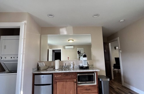 Medford Haus | The Rellik House and Winery