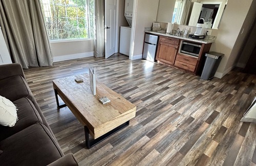 Medford Haus | The Rellik House and Winery