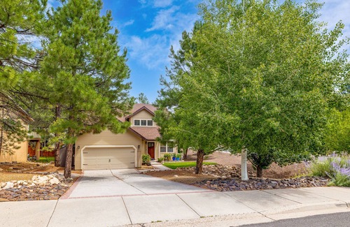 Ponderosa Trails Haus | The Retreat across from the Park w AC