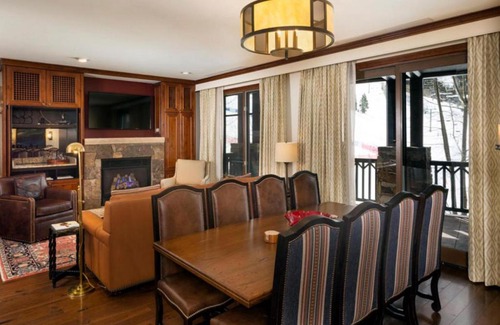 Aspen Haus | The Ritz-Carlton Club, 3 Bedroom Residence 8202, Ski-in & Ski-out Resort in Aspen Highlands
