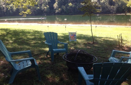 Cotter Haus | Riverbend RÜCKZUG - A White River Fishing Cabin