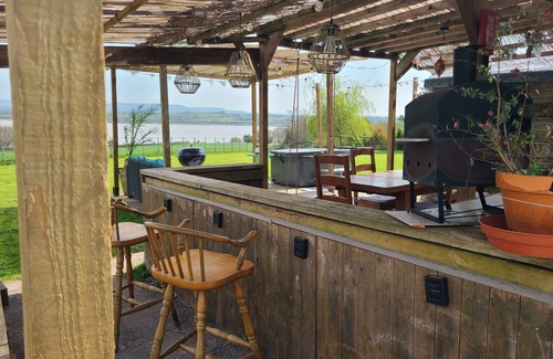 Blakeney Wohnmobilvermietung | The Riverside Retreat