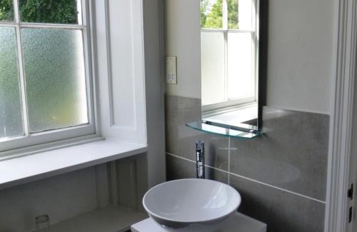 Mildenhall Hotel | The Riverside House Hotel