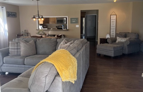 Mammoth Spring Haus | The Rock House Escape