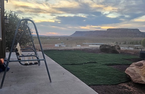 Apple Valley Kabine | The Rocky Mountain Mountain Cabin: Charming 2-bedroom cabin in Apple Valley