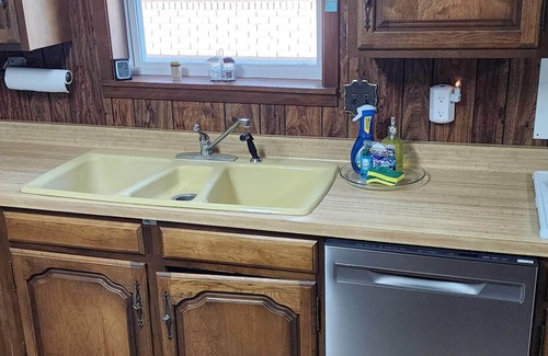 Birdeye Haus | The Rose Community Critter Co. Clubhouse! 4 bedrooms w/12 beds, and 2 full baths