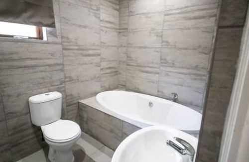 Klerksdorp Haus | The Royal Guest House