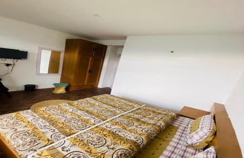 Kumharsain Kabine | The Royal Orchard Homestay by StayApart