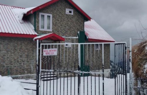 Kumharsain Kabine | The Royal Orchard Homestay by StayApart