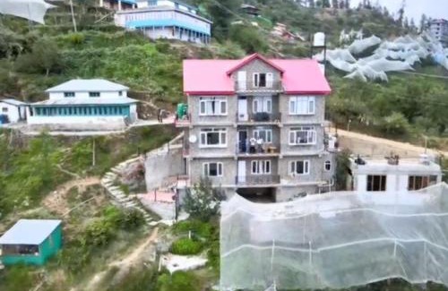 Kumharsain Kabine | The Royal Orchard Homestay by StayApart