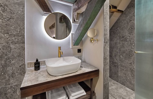 's-Hertogenbosch Hotel | The Saints Hotel