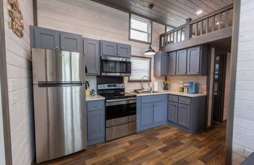 Dover Haus | The Salt Shack ("In The Pines" at KY Lake) | 121 Pine Grove Lane, Dover, TN 37058