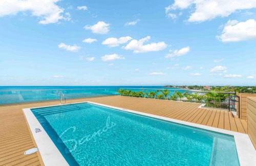 Seven Mile Beach Wohnung | The Sands 5 - Last-Minute Deal Available on This Luxury Oceanfront Condo