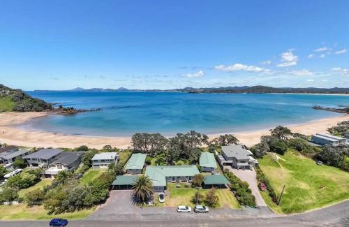 Tutukaka Hotel | The Sands Motel