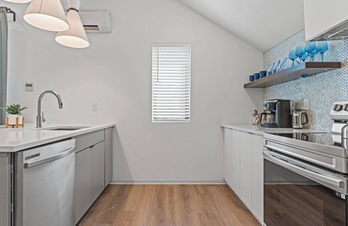 Shawnee Wohnung | The Savannah - Walkable + Dog Park+Outdoor Space