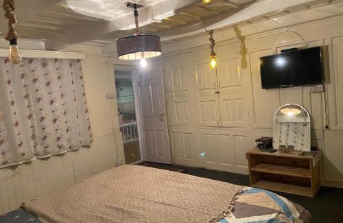 Manali Haus | The Shanag Heritage Daddy's Homestay