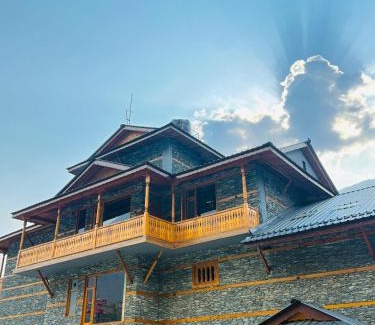 Jagatsukh Haus | The Shaurn Hotel & Resort