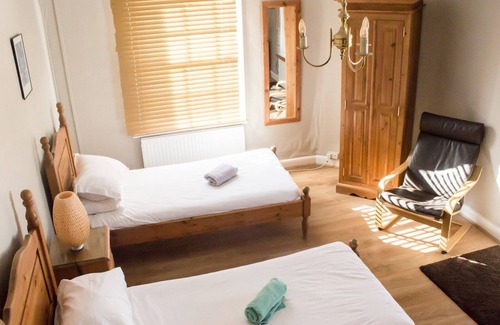 Chelmsford Hotel | The Ship