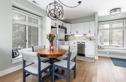 Acme Resort | The Shores Resort