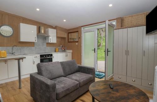 St. Brides Netherwent Haus | The Snug